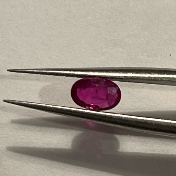 Red 1/2 Carat Oval Ruby (Loose) Gemstone - Picture 2 of 9